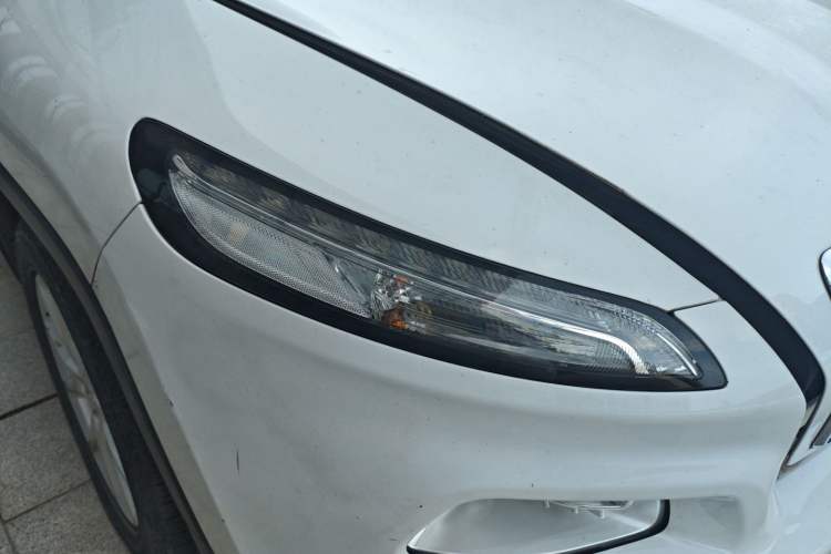 Used Jeep Cherokee 2017 2.0L Superior Edition
