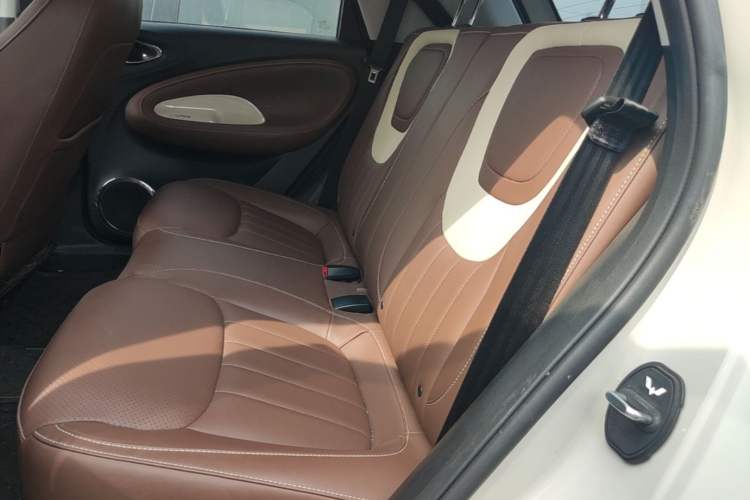 Used Wuling Bingo 2024 333 km Enjoyment Version Left Rear Seat