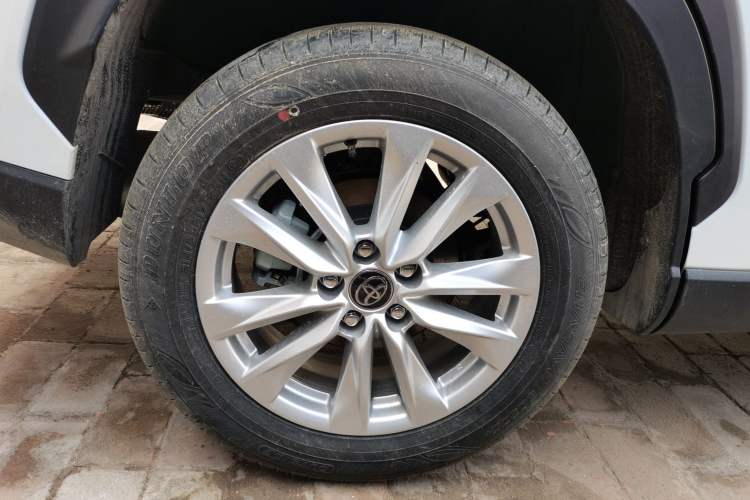 Used Toyota Corolla Cross 2026 Model 2.0L Pioneer Edition Exterior 5