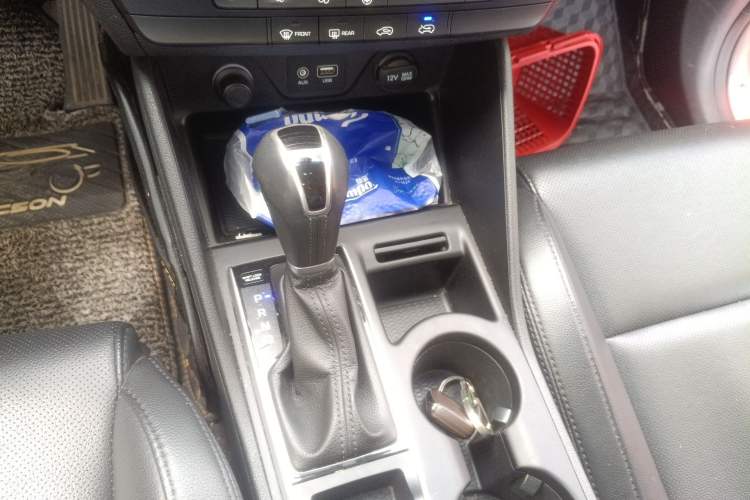 Used Hyundai Tucson 2015 1.6T Dual-Clutch Two-Wheel-Drive Smart Model Gear Lever