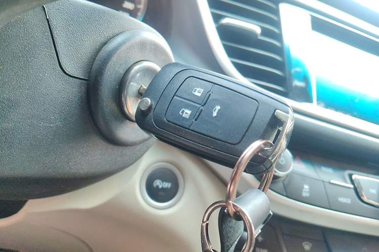 Used Buick GT 2015 15N Manual Luxury Version Vehicle Key