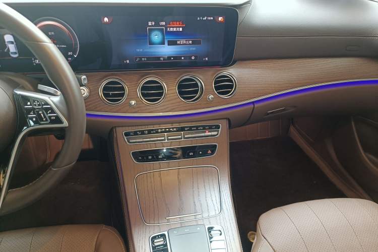 Used Mercedes-Benz E-Class 2023 Updated E 300 L Fashion Edition
