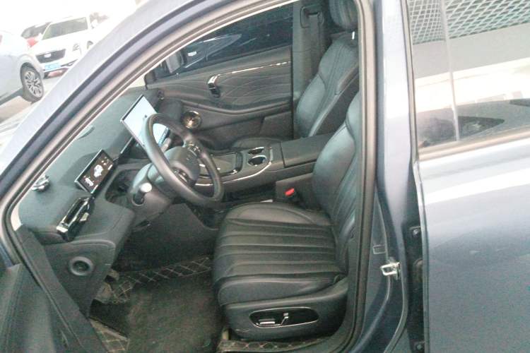 Used AION V 2024 Aion Tyrannosaurus 650 LiDAR Edition