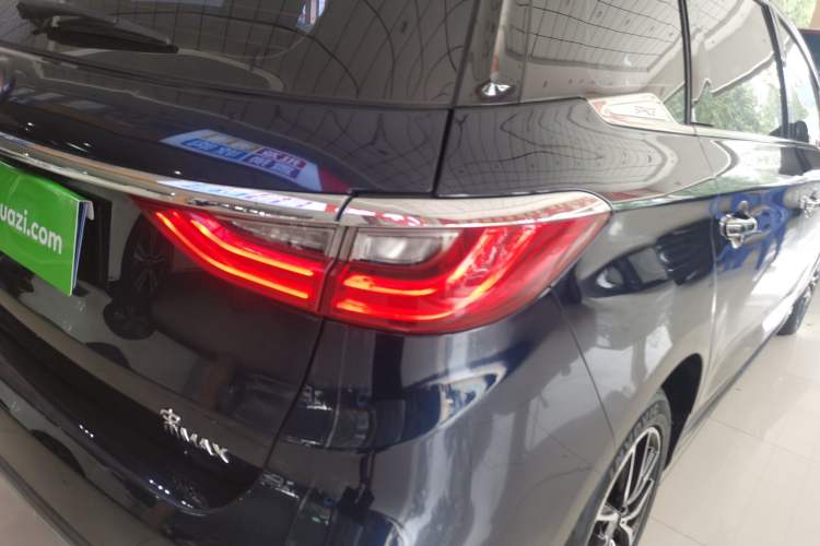 Used BYD Song MAX 2018 1.5T Automatic Smart Connect Elite Model with 6 Seats