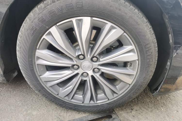 Used Hongqi E-QM5 2023 620km PLUS
