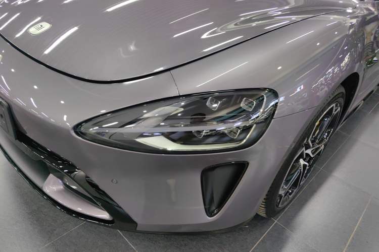 Used Xiaomi Auto SU7 2024 Rear-Drive Long-Range Intelligent Driving Version Left Front Headlight