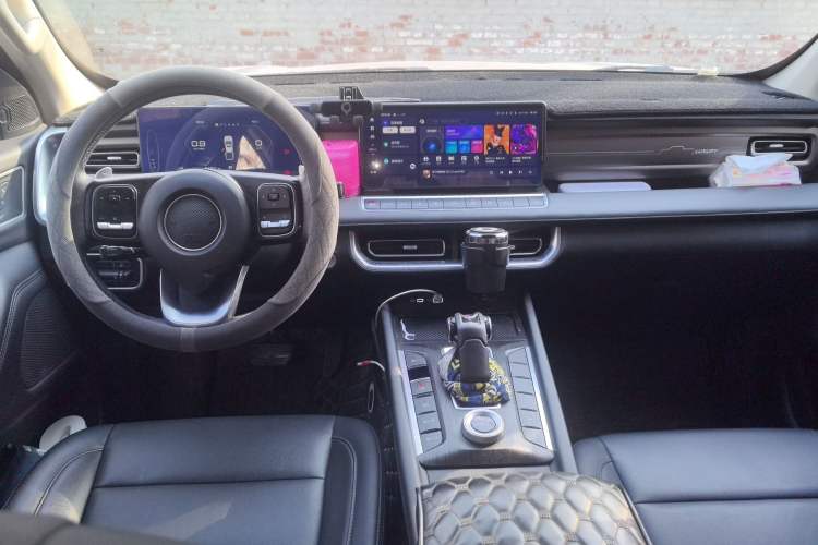 Used Great Wall Poer 2023 2.0T Passenger Version Automatic Gasoline Four-Wheel Drive Comfort Trim – GW4C20B
