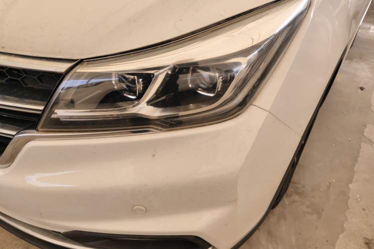 Used Baojun 730 2017 1.8L iAMT Luxury Version 7-Seater
