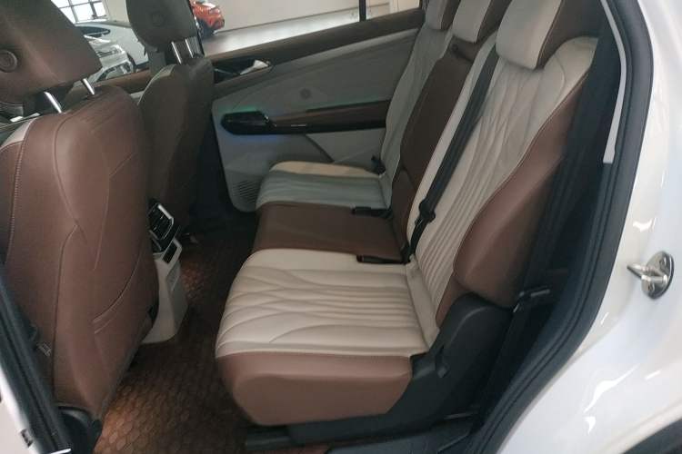 Used Volkswagen ID.6 X 2022 Smart Enjoyment Long-Range Edition
