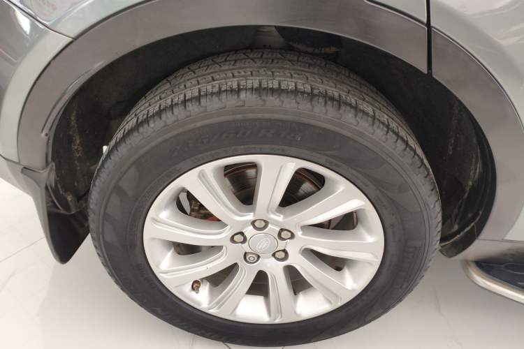 Used Land Rover Discovery Sport 2017 2.0T SE Exterior 2