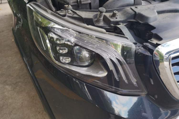 Used Mercedes-Benz Vito 2018 2.0T Business Version China VI Emission Standard
