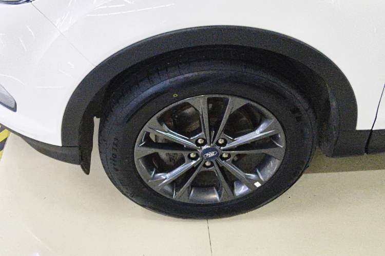 Used Ford Kuga 2019 EcoBoost 180 Two-Wheel-Drive Platinum Edition China VI Standard