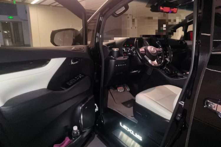 Used Lexus LM 2020 300h Seven-Seat Elegant Edition
