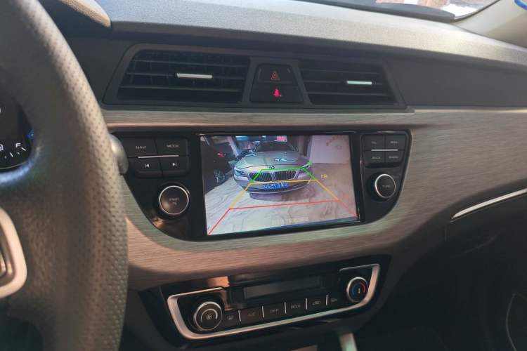 Used Geely Auto Vision X3 2017 1.5L Automatic Luxury Model
