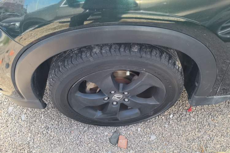 Used Honda Vezel 2015 1.8L CVT 2WD Luxury Model
