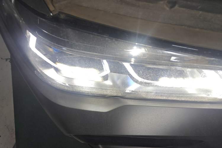Used BMW X6 2022 Restyled xDrive40i M Sport Package Right Front Headlight