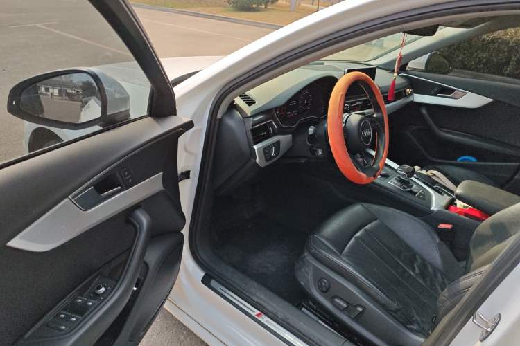 Used Audi A4L 2019 40 TFSI Fashion Edition China VI Emission Standard