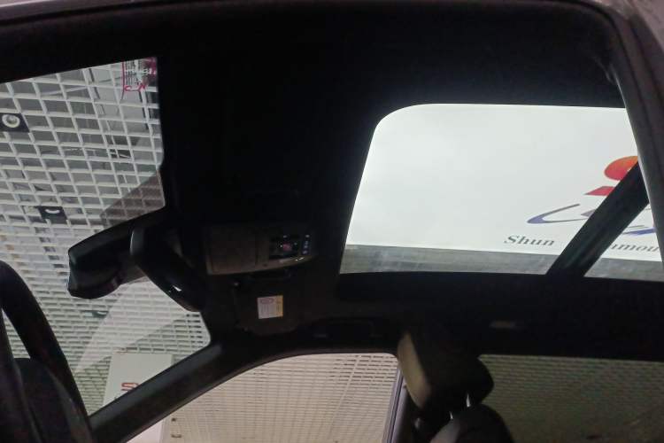 Used Toyota Crown Kluger 2021 2.5L HEV Four-Wheel Drive Premium Edition Headliner