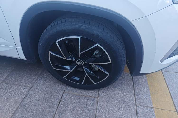 Used Skoda Kamiq 2020 Facelifted GT 1.5L Automatic Flagship Version China VI Standard Right Front Wheel Hub