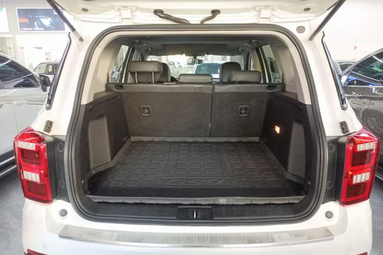 Used GAC Trumpchi GS7 2017 280T Two-Wheel Drive Luxury Model