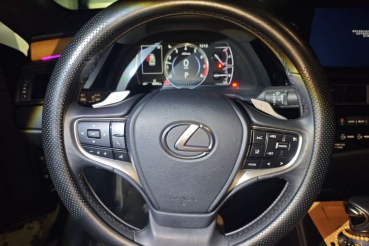 Used Lexus ES 2023 200 Excellence Edition