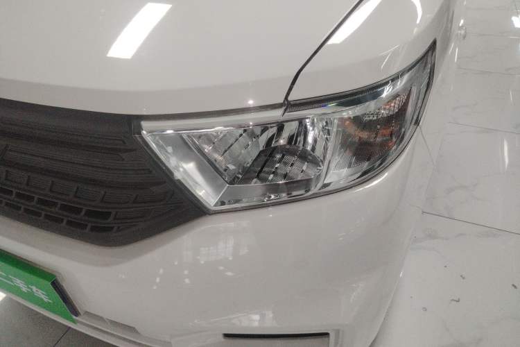 Used Wuling Hongguang V 2022 1.5L Jingqu Edition Electric-Assist LAR Left Front Headlight