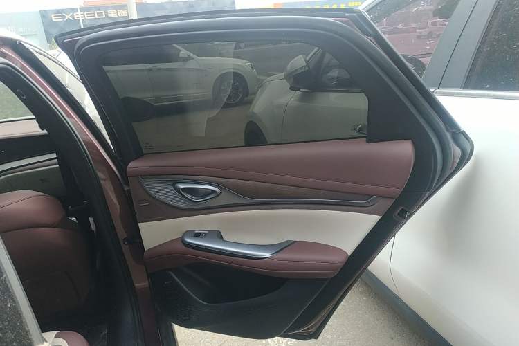 Used BYD Seal 2023 DM-i 1.5T 121km Flagship Model
