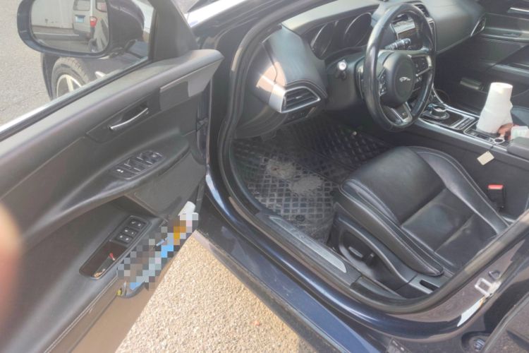 Used Jaguar XE 2017 2.0T 200 PS R-Sport