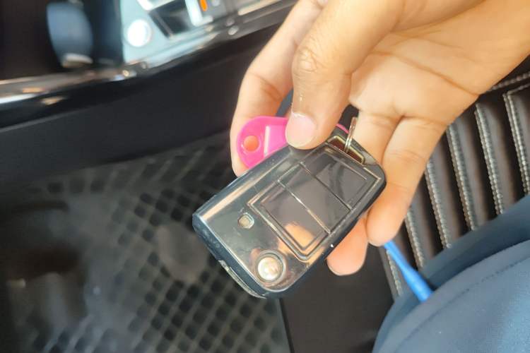 Used Volkswagen Tayron 2020 330TSI Two-Wheel Drive Luxury Smart Connectivity Version Vehicle Key