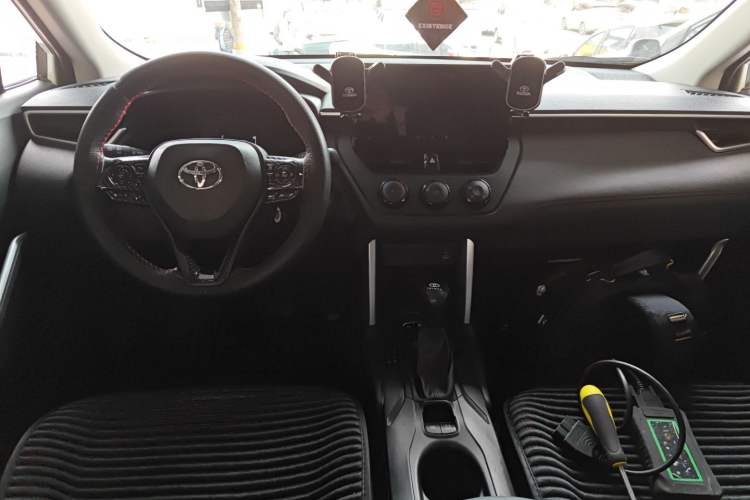Used Toyota Corolla Cross 2023 2.0L Pioneer Edition
