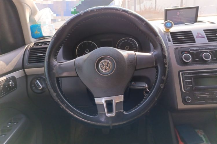 Used Volkswagen Touran 2013 1.4T Manual Comfort Edition 5-Seater Steering Wheel
