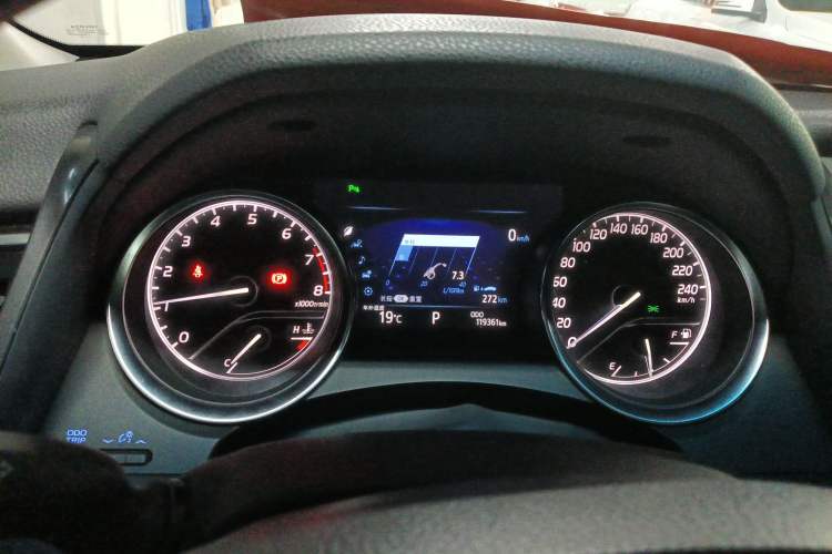 Used Toyota Camry 2018 2.0G Luxury Edition
