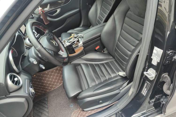 Used Mercedes-Benz C-Class 2018 C 180 L Fashion Model Left Front Seat