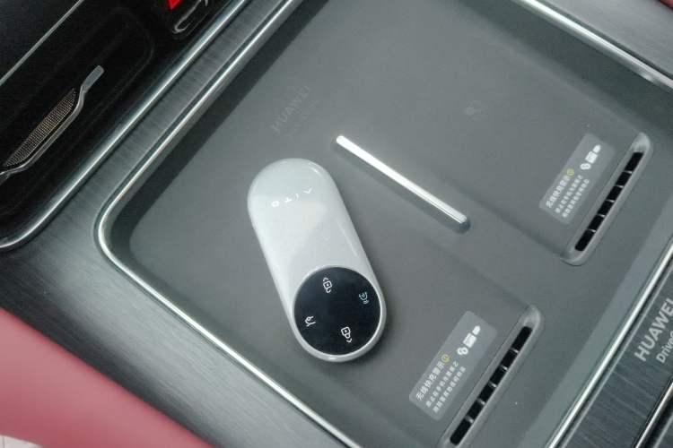 Used Hima AITO M8 2025 Extended-Range Max+ Version 53.4 kWh 5-Seater Edition