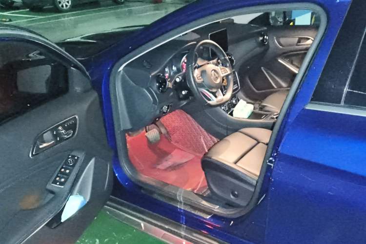 Used Mercedes-Benz GLA 2019 GLA 200 Dynamic Edition Driver Seat