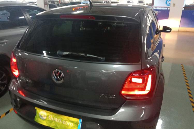 Used Volkswagen Polo 2014 1.4L Automatic Comfort Edition
