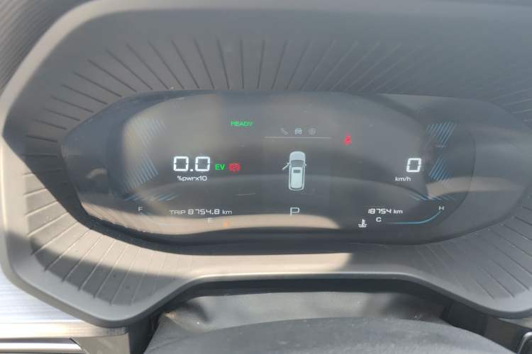 Used Wuling Asta 2022 2.0L DHT Electric-Speed Version
