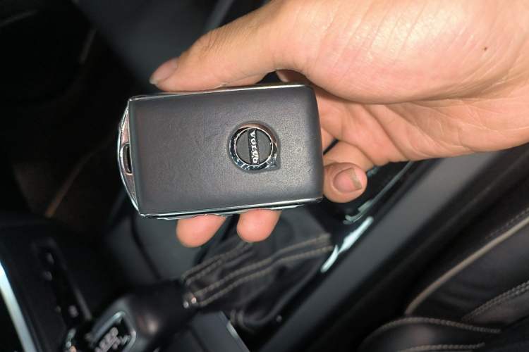 Used Volvo V60 2020 T5 Zhiyuan Sport Edition
