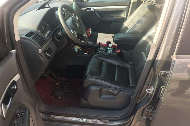 Used Volkswagen Touran 2013 1.4T DSG Comfort Edition 5-Seater Driver Seat