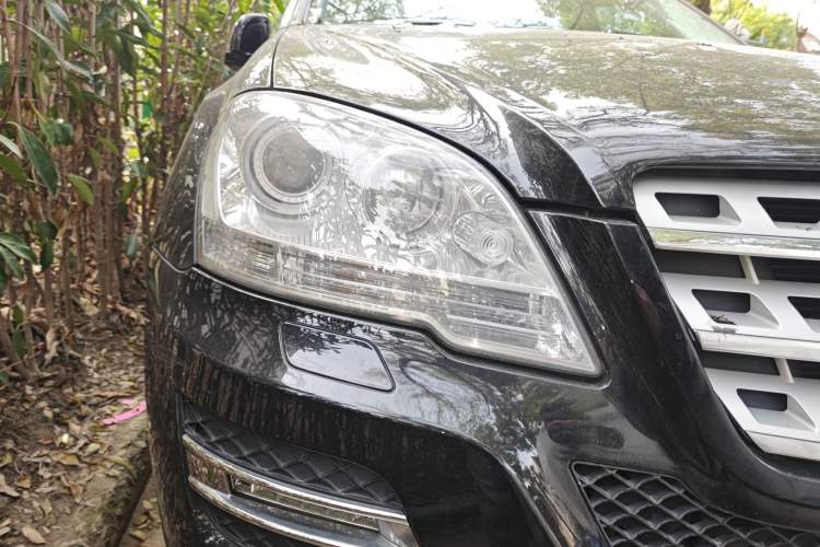 Used Mercedes-Benz M-Class 2010 ML 300 4MATIC