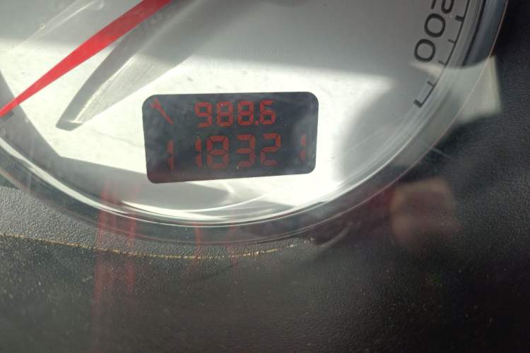 Used Peugeot 307 2010 Hatchback 1.6L Manual Comfort Edition Odometer Close Up