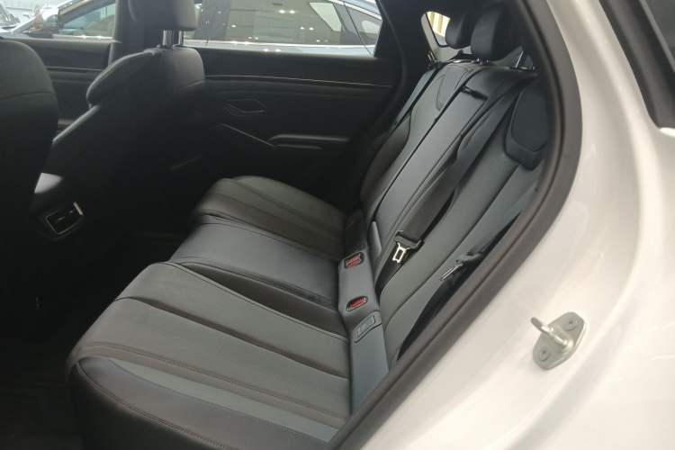 Used BYD Qin L 2025 DM-i Smart Drive 120KM Superior Model