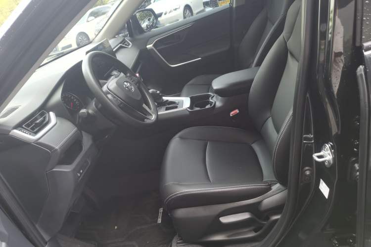 Used Toyota RAV4 2023 2.0L CVT Two-Wheel Drive Urban Edition