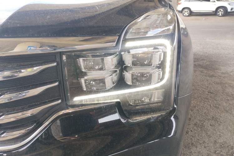 Used GAC Trumpchi GS8 2017 320T Two-Wheel Drive Luxury Smart Connectivity Version (7 Seats)