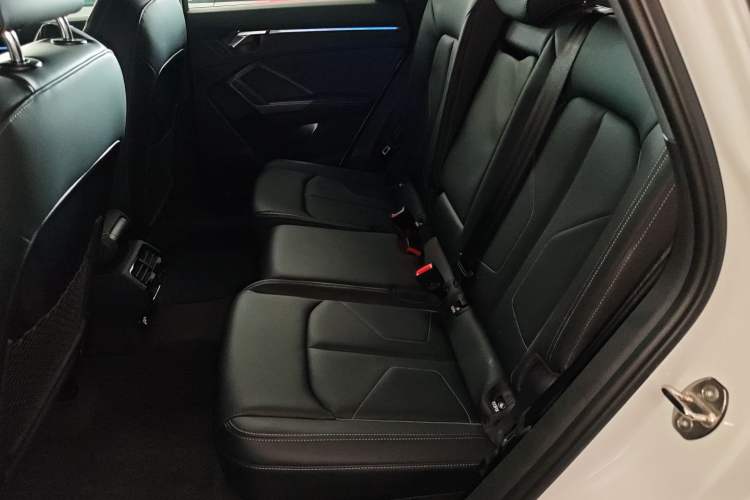 Used Audi Q3 2024 40 TFSI Fashion Dynamic Model