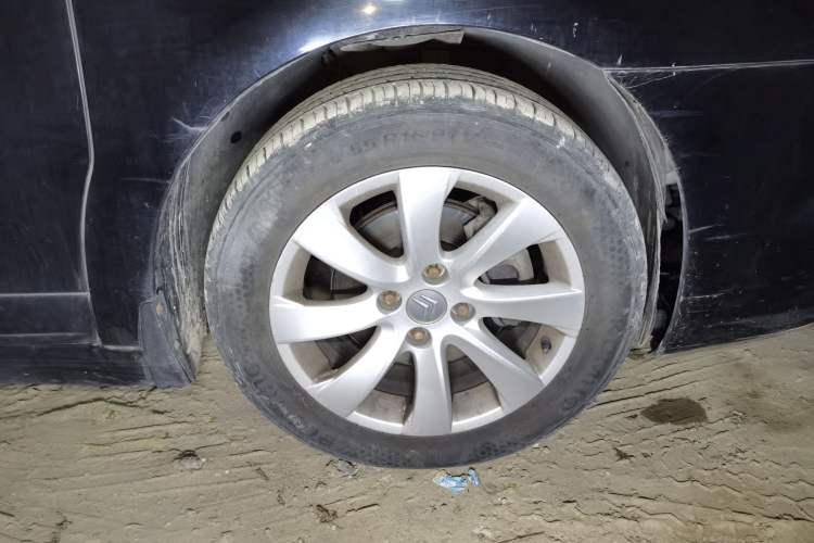 Used Citroen C-Quatre 2011 Sedan 2.0L Automatic RuiShang Model Right Front Wheel Hub