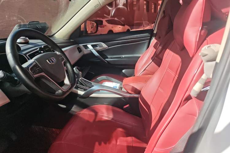 Used Geely Auto Emgrand X7 Sport 2018 1.8TD Automatic Two-Wheel Drive Smart Connect 4G Internet Edition
