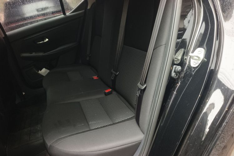 Used Nissan Sylphy 2026 Model 1.6L CVT Worry-Free Edition Left Rear Seat