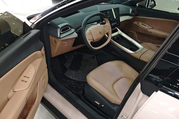 Used ARCFOX Alpha S5 2024 708MAX 200kW