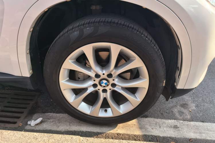 Used BMW X5 2018 xDrive28i
